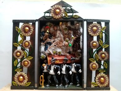 Retablos con temática Covid-19 realizan artesanos peruanos para sobrevivir a la pandemia