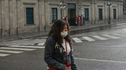 Gobierno de facto podría evidenciar improvisación y contradicción sobre cuarentena en Bolivia