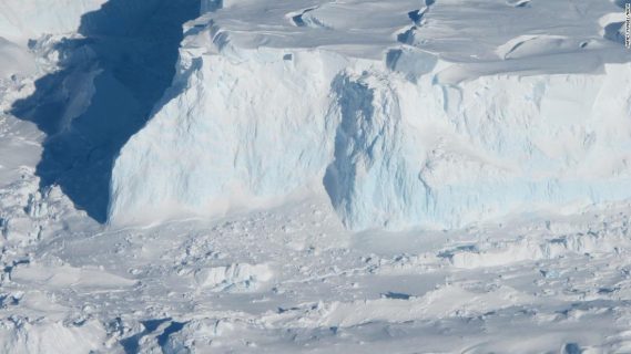 Revelan daños severos en dos importantes glaciares antárticos