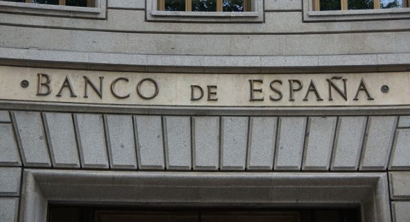 El Banco de España llama al acuerdo político ante una recuperación «frágil»