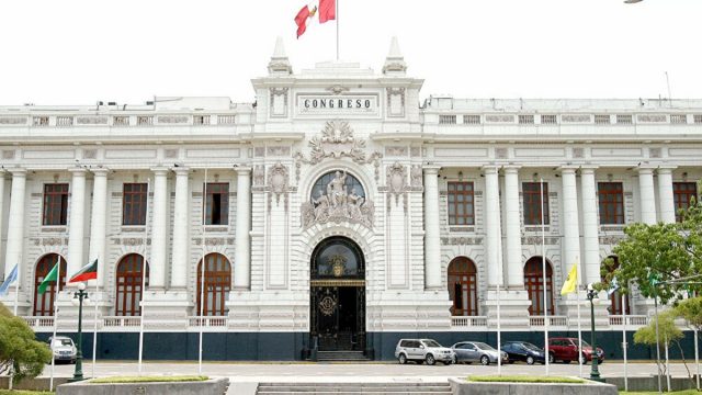 Congresistas rechazan la primera lista de candidatos que proponía a una mujer como presidenta interina de Perú