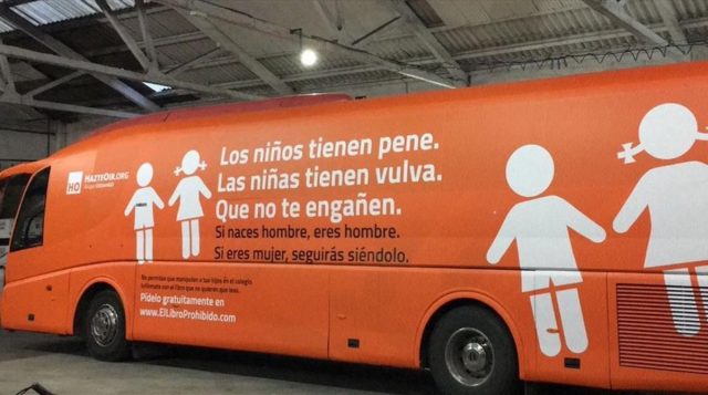 Ofician a Interior por mensajes de odio contra comunidad LGTBIQ del «Bus de la Libertad»