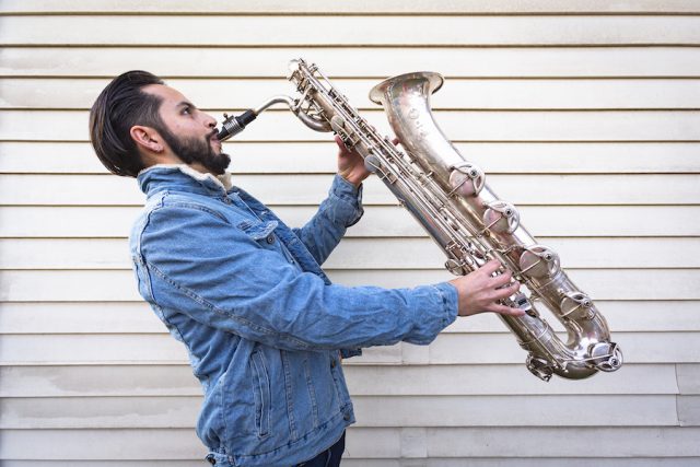 Diego Muñoz, saxofonista de Santaferia, presenta su faceta jazzística en su primer trabajo solista