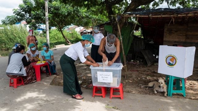 Birmania celebra las segundas elecciones de su democracia