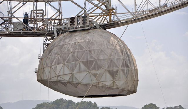 Se desplomó el Observatorio Arecibo, el segundo más grande del mundo (+Video)