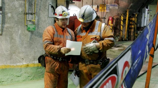 Codelco accede ilegalmente a fichas médicas para despedir trabajadores