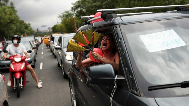 Derecha brasileña se suma al pedido de juicio contra presidente Jair Bolsonaro en las calles