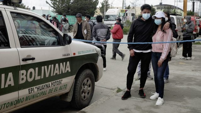 Ocho dirigentes estudiantiles enfrentarán cargos de homicidio por tragedia en universidad de Bolivia