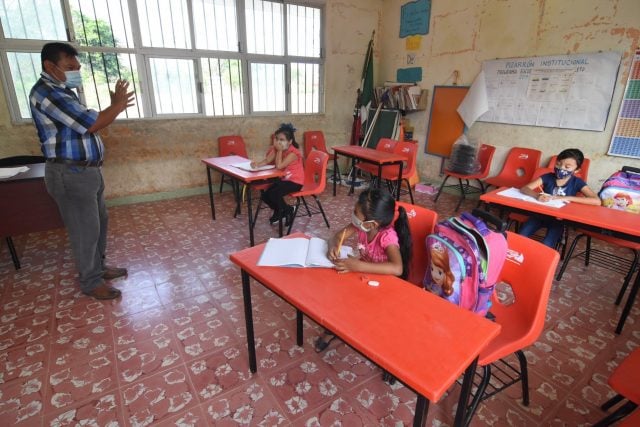 ¡Campeche pone el ejemplo! Este lunes regresaron a clases presenciales casi 6 mil estudiantes