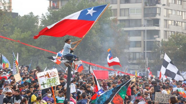 Chile: ¿Bastará con cambiar la Constitución?