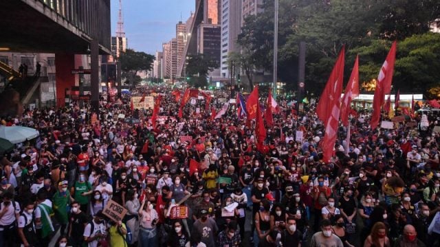 Fora Bolsonaro: Brasil se levanta contra política genocida del gobierno