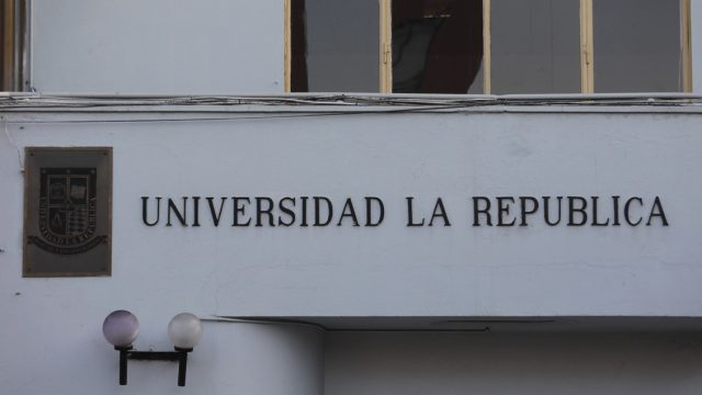 Consejo Nacional de Educación revocó reconocimiento oficial de la Universidad La República