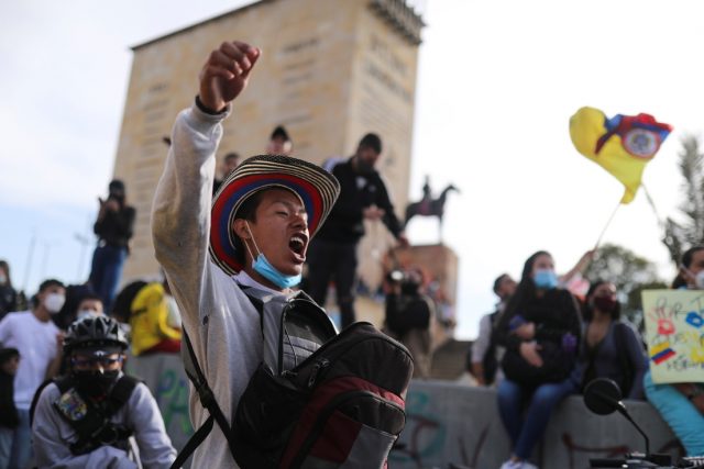 Colombia ¿Por qué la protesta social carga con la lucha campesina sobre las tierras?