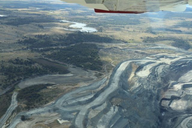 Día clave para Isla Riesco: Corte Suprema definirá si es el fin de la mina a cielo abierto de carbón más grande de la historia de Chile