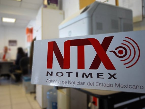 Logo de Notimex en sus oficinas