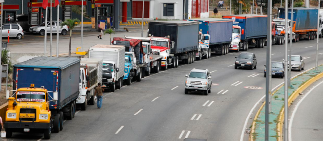 Encuesta revela que 89 % de empresas venezolanas sufren escasez de combustible provocada por sanciones de EE.UU. contra Pdvsa