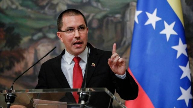 Arreaza a Colombia: otra vez usan a Venezuela para tratar de ocultar la tragedia de su país