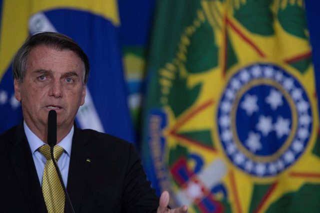 bolsonaro uci entubado