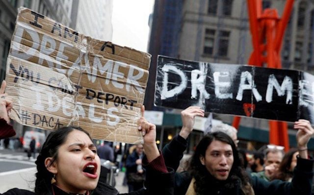 Trámites del programa migrante DACA, suspendidos