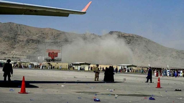 Van 145 fallecidos del atentado en Aeropuerto de Kabul