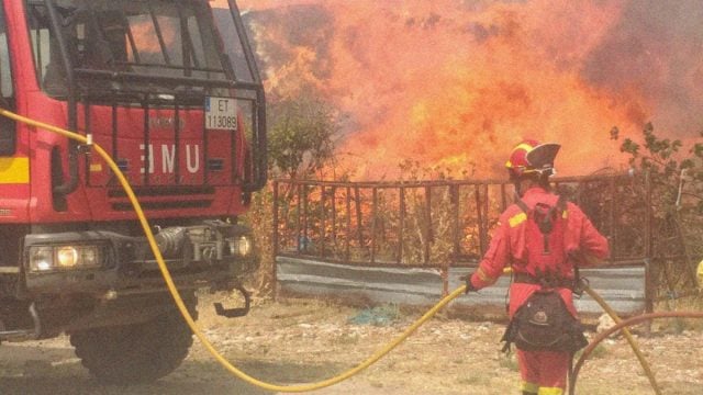 (Videos y fotos) ¡El mayor incendio del año! España en alerta por las más de 10.000 hectáreas devoradas