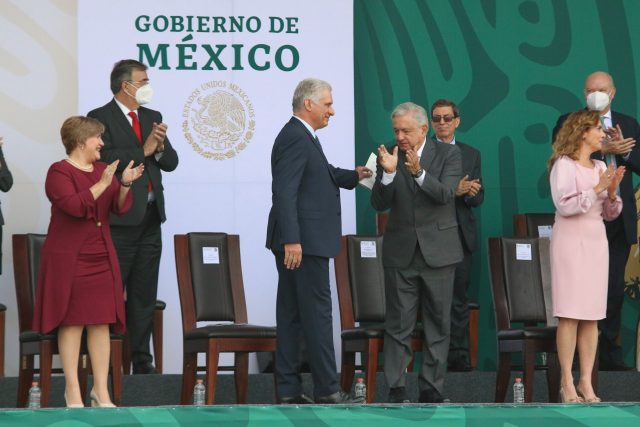 López Obrador exhorta a EEUU quitar bloqueo a Cuba