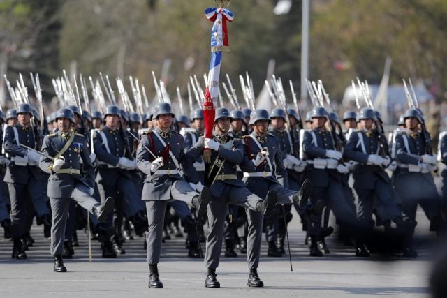 Llueven críticas al Gobierno por Parada Militar: Piden emplear recursos en atención de necesidades de la ciudadanía y no en exhibición de armas y uniformados