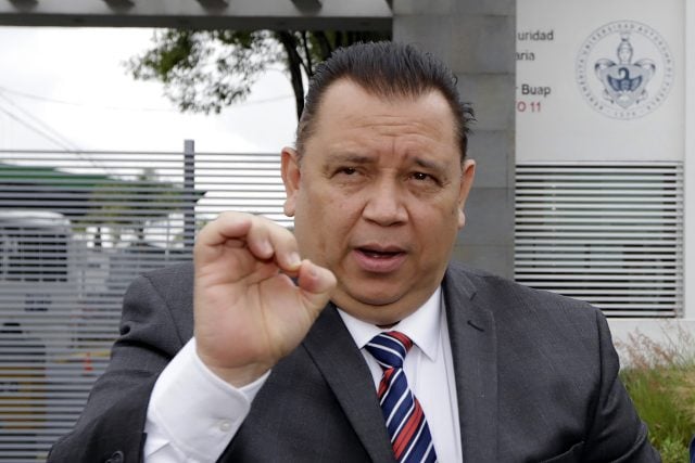 Arremete Paredes Solorio contra la administración de la BUAP