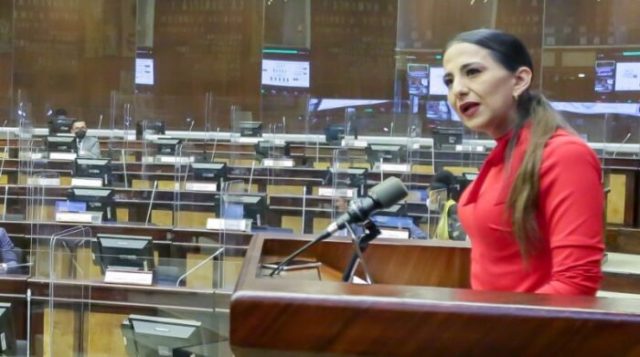 Renuncia ministra de Agricultura de Ecuador mientras siguen protestas de arroceros