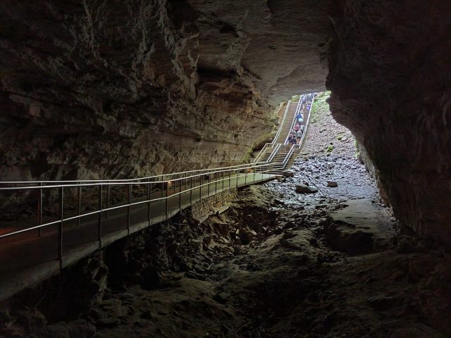 pasadizos cuevas