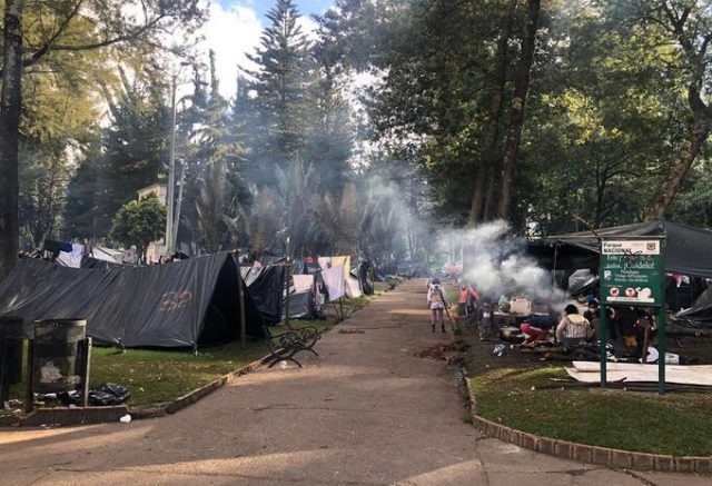 Campamento niño Colombia