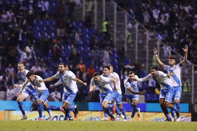 Club Puebla y Chivas liguilla