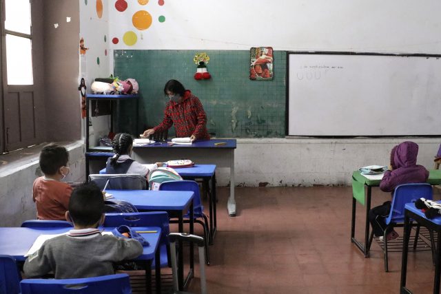 Clases en escuelas cercanas a Xochimehuacan son seguras, garantiza SEP