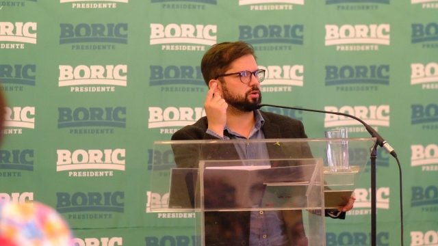 “Queremos ser el gobierno de las mipymes, cooperativas y ferias libres”: Gabriel Boric presenta ajustes a plan económico con alza gradual de sueldo mínimo y reducción de jornada laboral