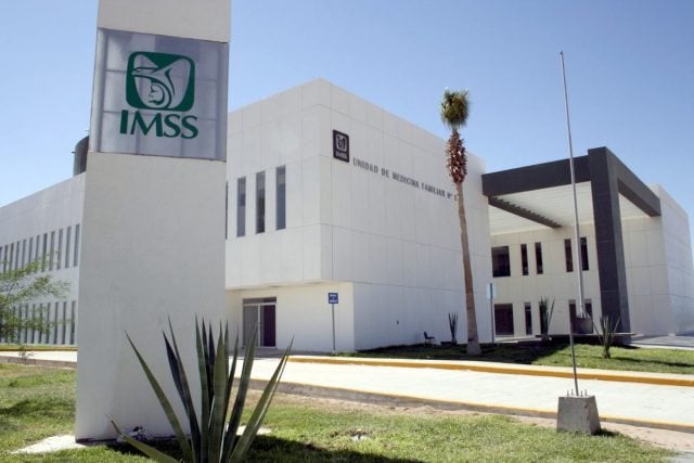 Falta a IMSS comprar el 91% de medicinas para 2022