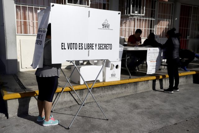 Recibe Tribunal Electoral de Puebla queja de Comuna sobre plebiscitos