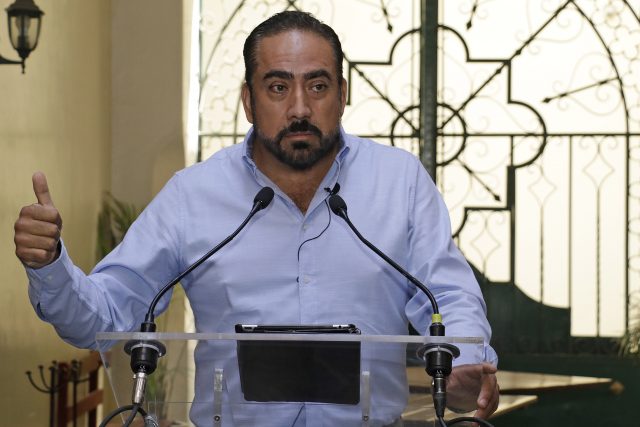 Rafael Micalco rechaza acuerdos entre panistas para votar contra el DAP en Puebla