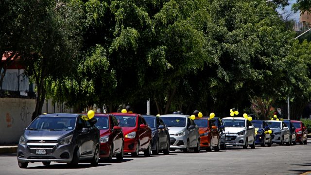 Gobierno de Puebla regularía tarifas de taxis ejecutivos