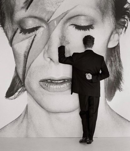 El hombre que sigue vendiendo el mundo, David Bowie