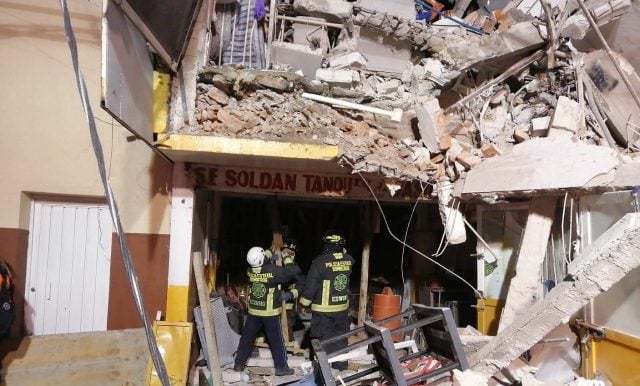 Vecinos afirman que la explosión cimbró el piso, peor que un terremoto