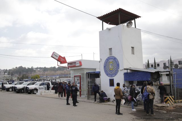 Miguel Barbosa confirma el traslado de 20 reclusos a penales federales