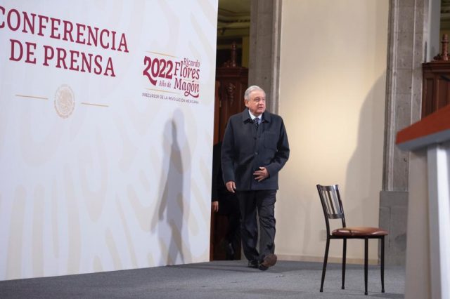 AMLO regresa a conferencia matutina tras sanar de covid-19