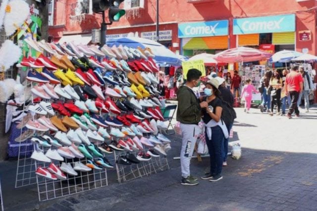 Pide Canaco al Ayuntamiento limpiar a los ambulantes en el Centro Histórico