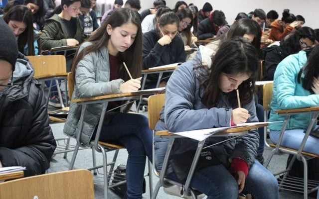 PTU 2022: Disminuyó brecha entre colegios científico-humanistas y técnicos profesionales