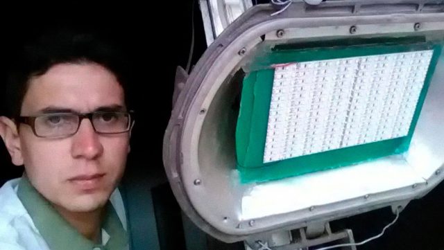 Venezolano crea bombillos led sin obsolescencia programada que no se desechan