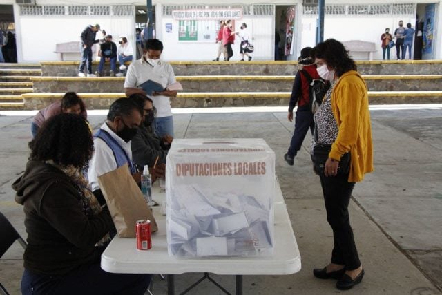 Transcurre con agilidad plebiscito en Romero Vargas