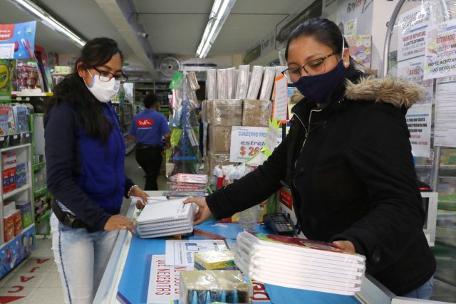 Evidencia Ibero precariedad laboral para las mujeres en México