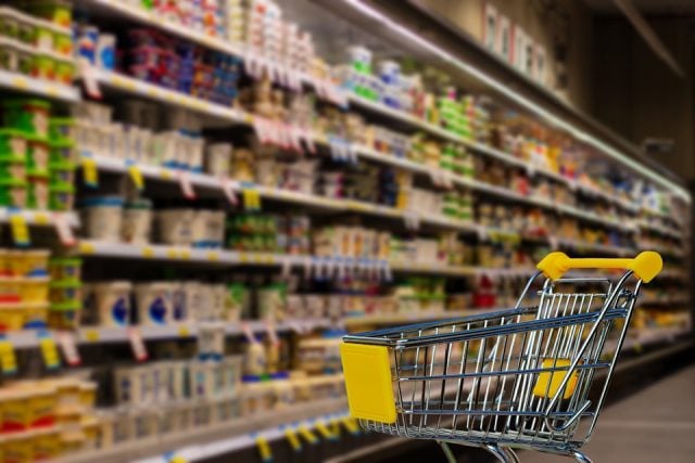 Argentina: Gobierno y supermercados acuerdan «retrotraer» precios de 580 productos