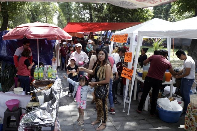 Autoridades municipales, responsables de ambulantes en Semana Santa: Barbosa