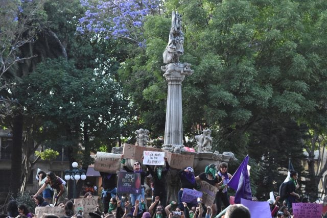 Exhorta Barbosa a realizar manifestaciones libres de violencia